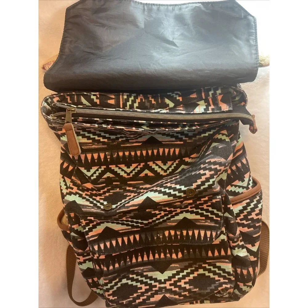 Backpack Bag Aztec Print Zipper Snaps‎ Hook & Loop Adjustable
